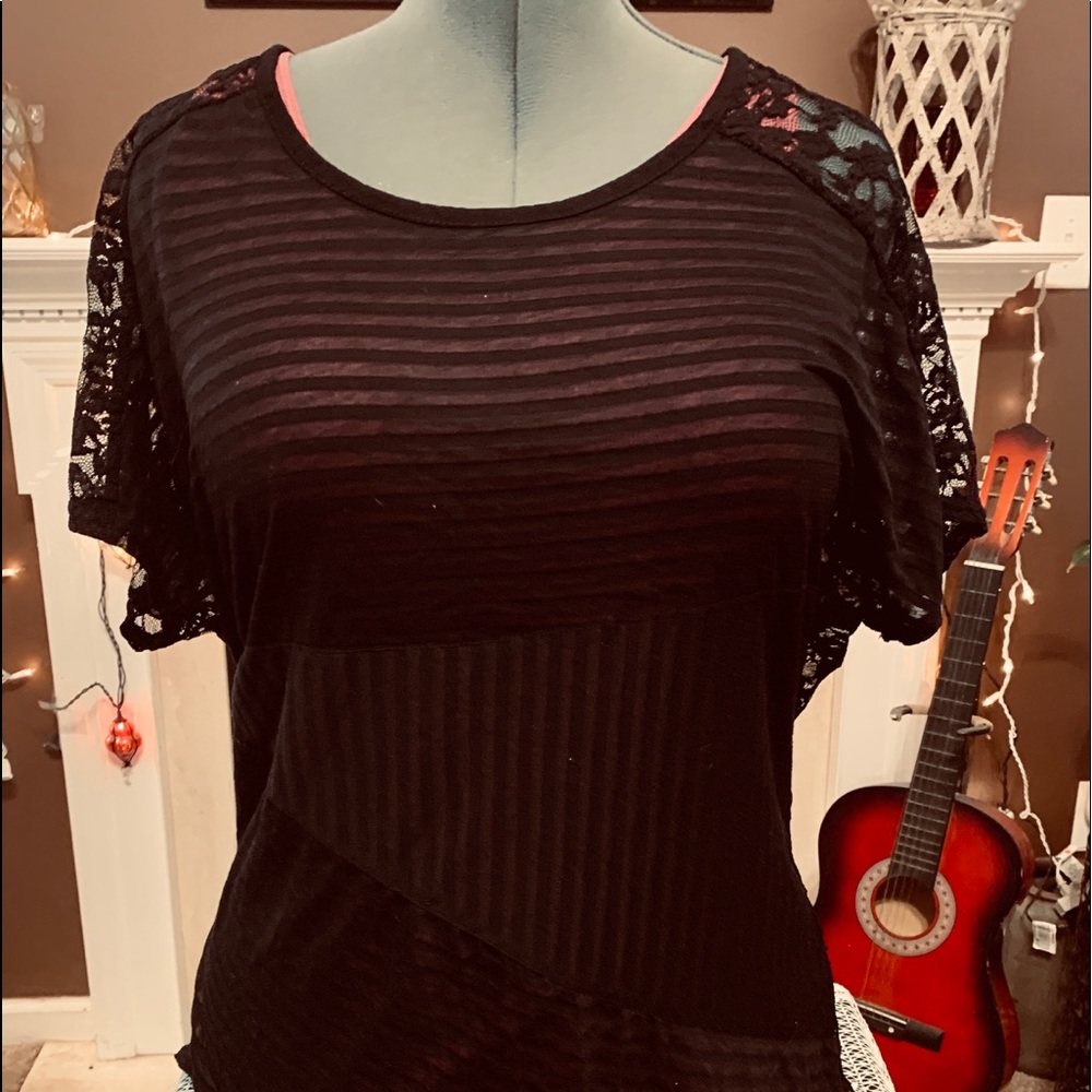 Torrid Size 1 Lace Top